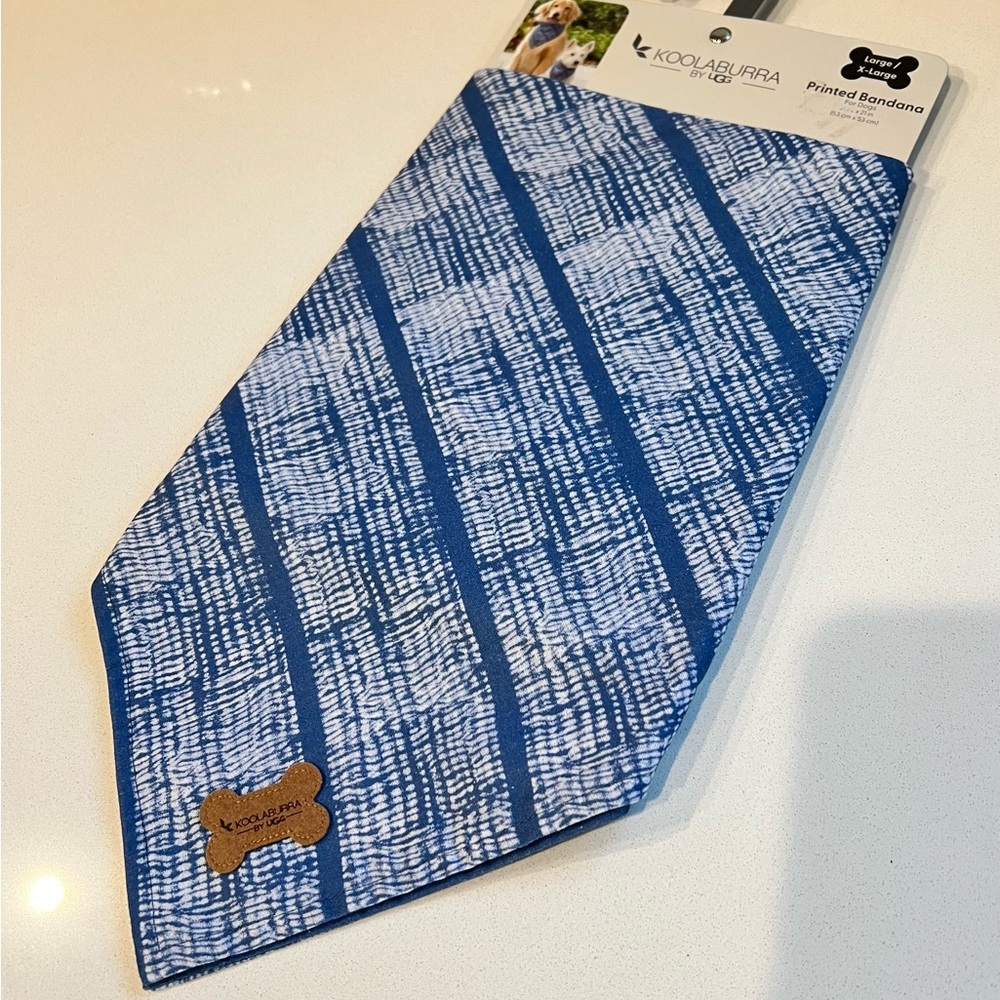 Reversible Dog Bandana Blue NWT